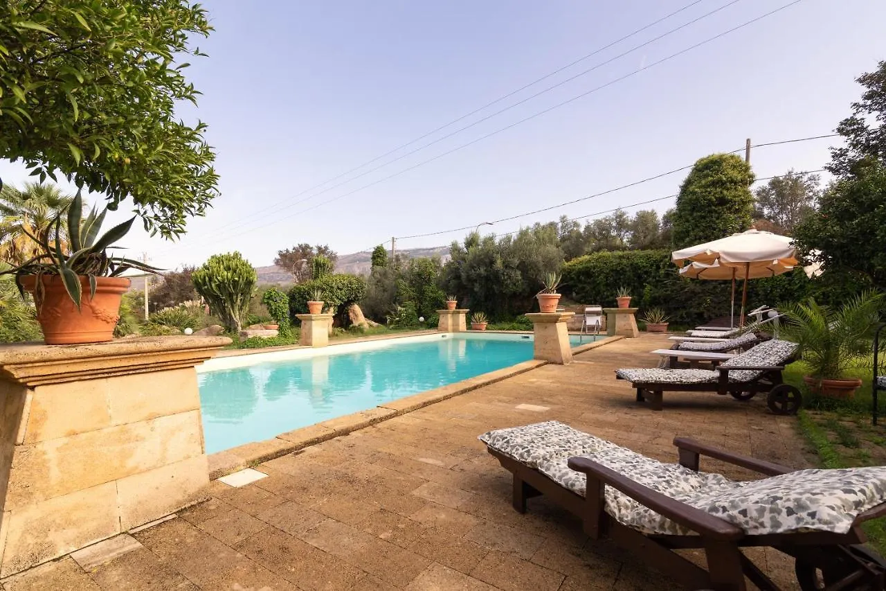 Tenuta Donna Vittoria - Bouganville Trapani